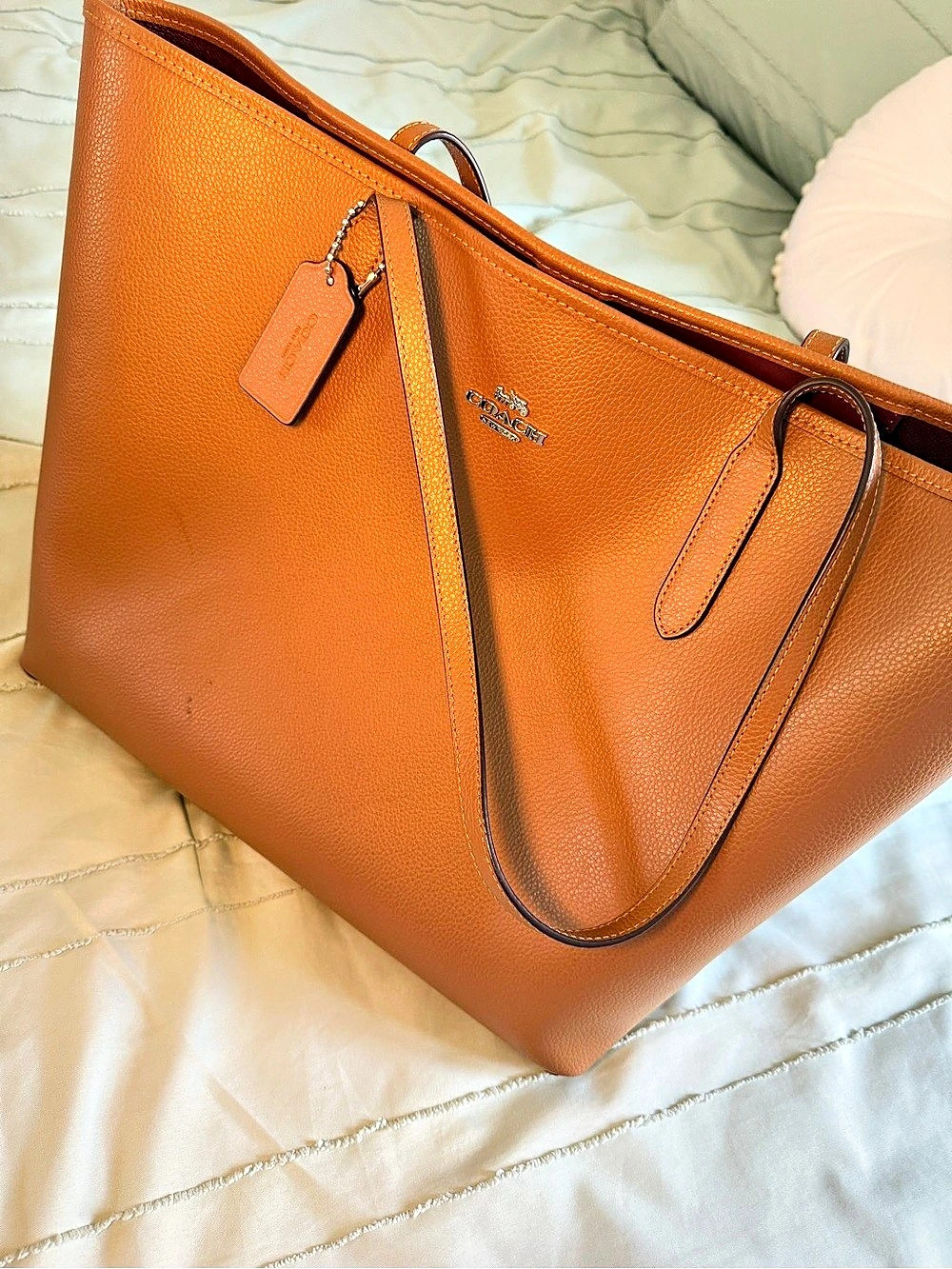 Coach City Tote Bag Tote in Brown